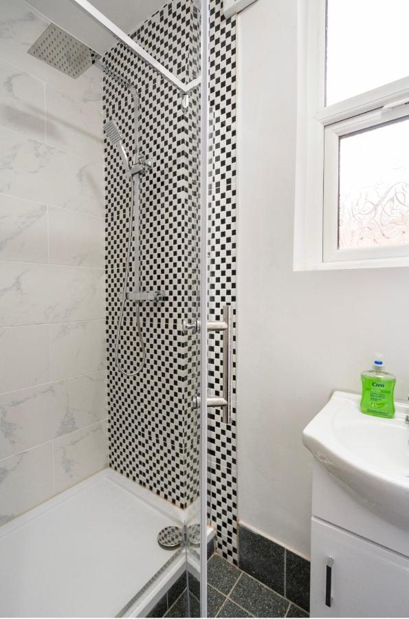 Luxury Flat In Moseley With Free Parking Lejlighed Birmingham Eksteriør billede